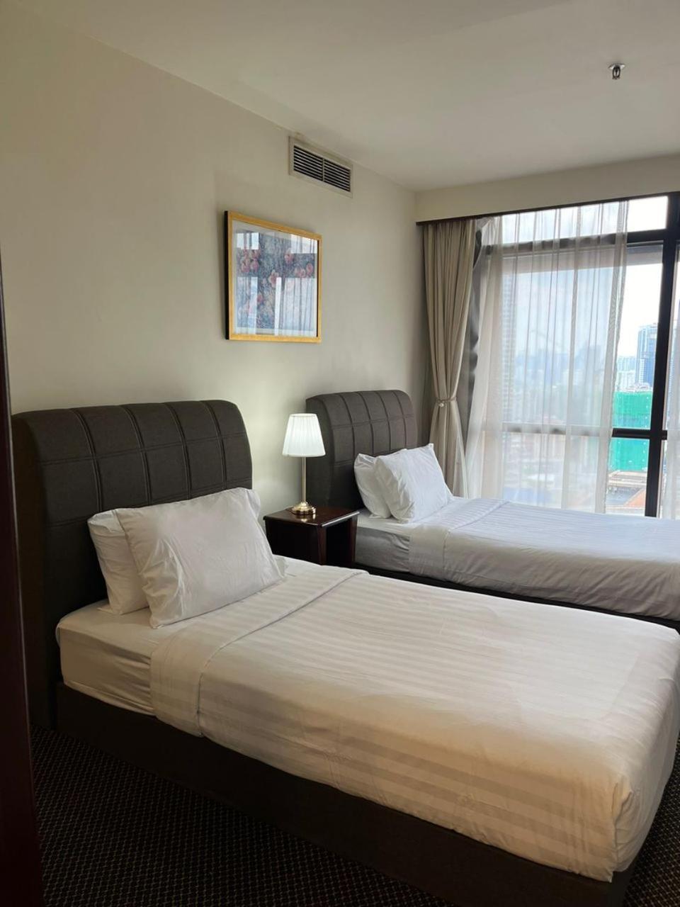 Luxhouz Suites At Times Square Kuala Lumpur Exterior photo