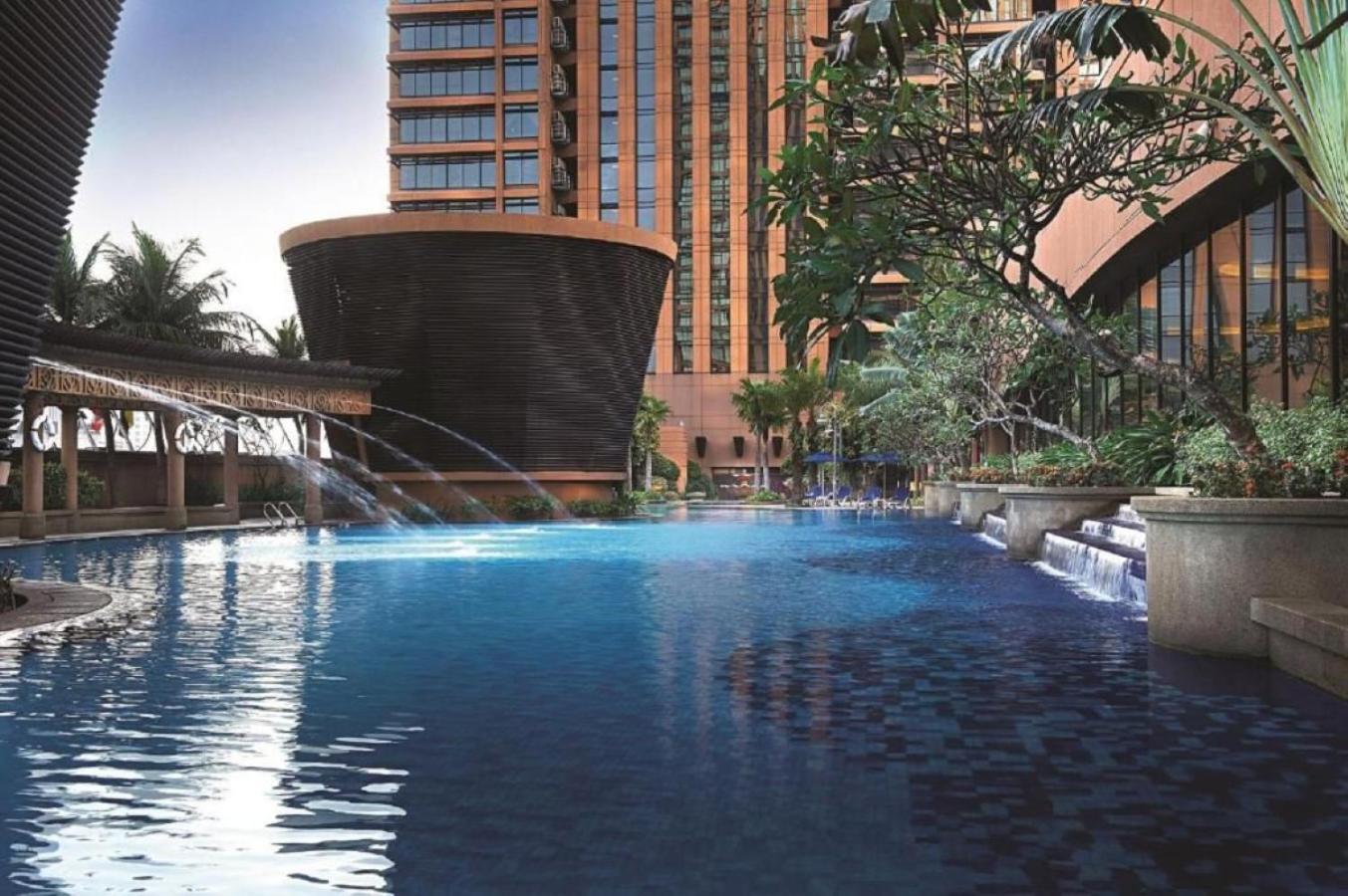 Luxhouz Suites At Times Square Kuala Lumpur Exterior photo
