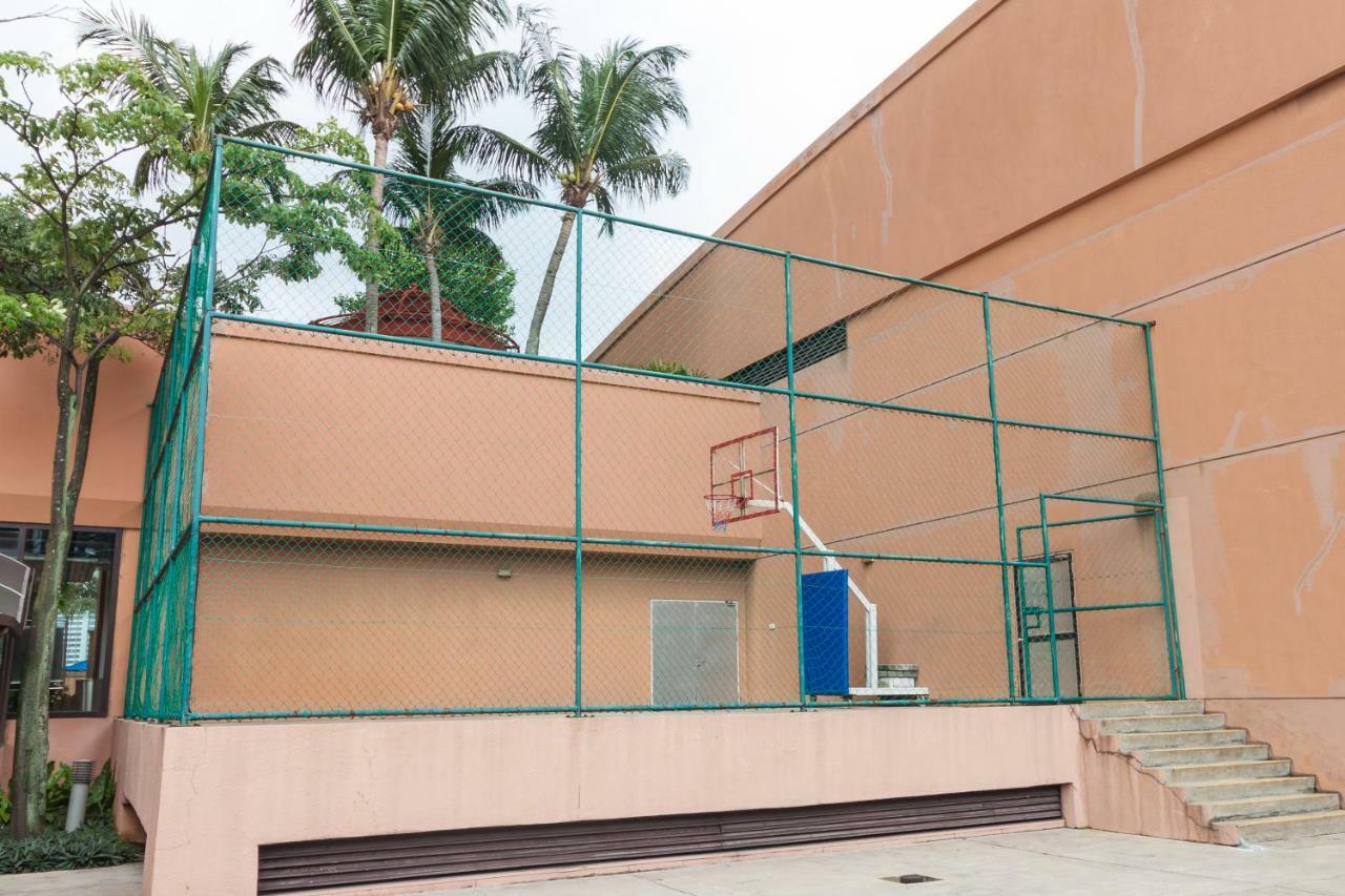 Luxhouz Suites At Times Square Kuala Lumpur Exterior photo